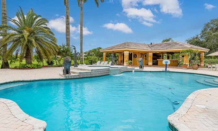 Americana VillageMiami