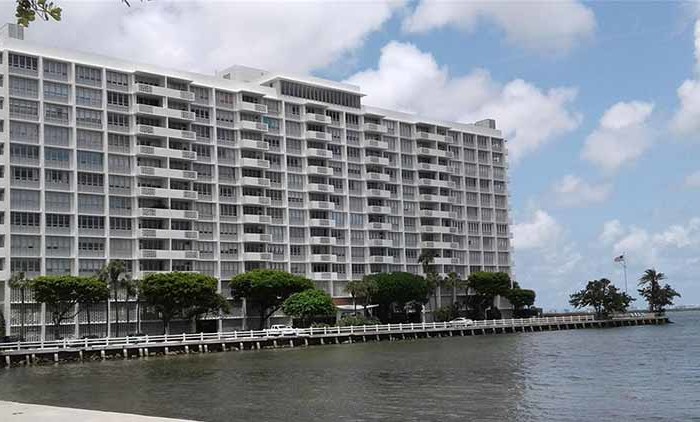 Biscayne 21 Miami