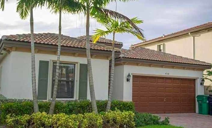 Coral Club Gardens Villas Miami